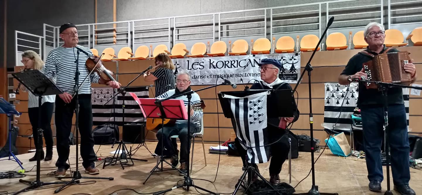 Musiciens de l'association Les Korrigans de Voiron